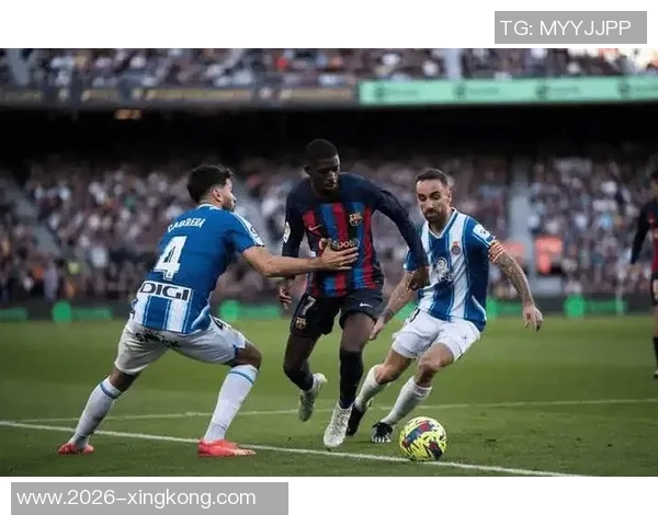 加泰德比裁判维尔杜拉凭卓越执法赢得巴萨与西班牙人一致赞誉