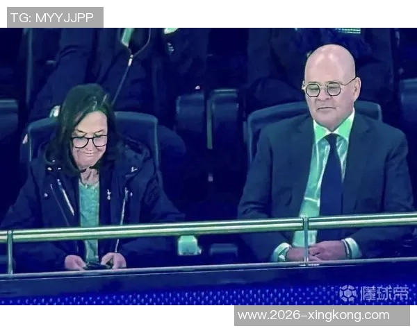 坎贝尔回忆热刺球迷攻击事件称无人道歉与菲戈遭遇相似 坎贝尔回忆热刺球迷攻击事件称无人道歉与菲戈遭遇相似