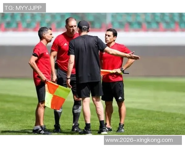 日本队全力备战世界杯面临长途旅行与恶劣天气双重挑战